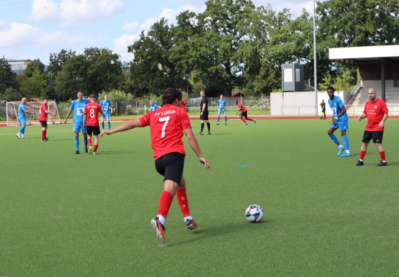 Ball nach vorne bringen!